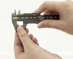 Measuring-beads-with-Shinwa-19515-pocket-caliper
