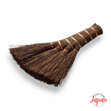 Traditional Japanese Shuro brush made from natural palm fibres for gentle cleaning